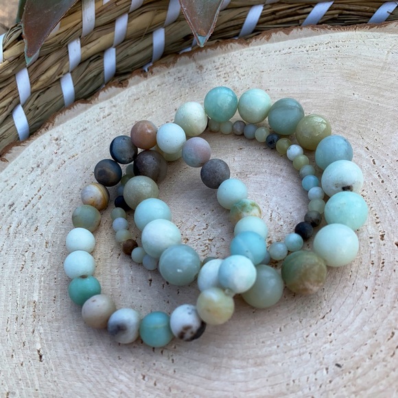 Natural Multicolor Amazonite Round Smooth High-Quality Gemstone Bead Bracelets - Picture 3 of 9